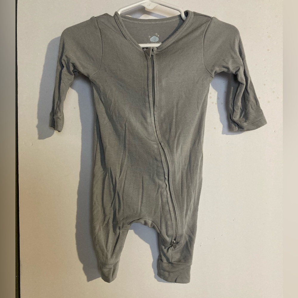 Cloud Island Gray infant 0-3month sleeper